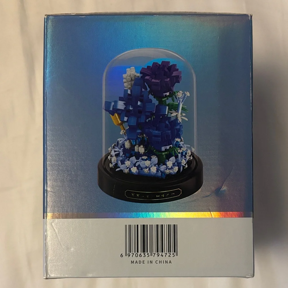 Blue and Purple Flower Building Set